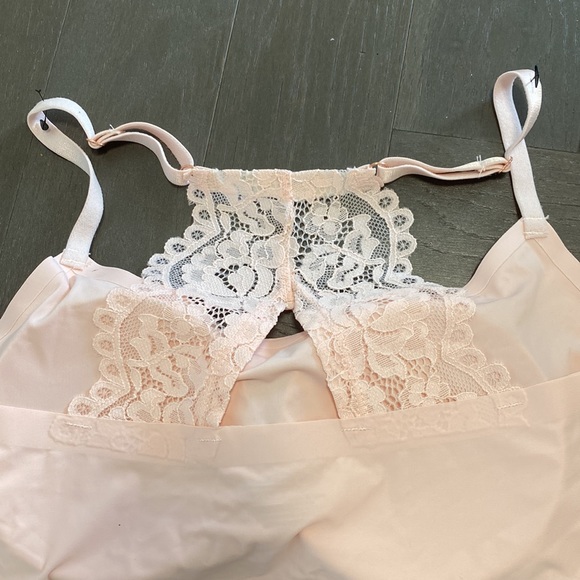 Marilyn Monroe Race Laser Back Bras, Medium, Set of 2 (NWT) - Picture 5 of 5